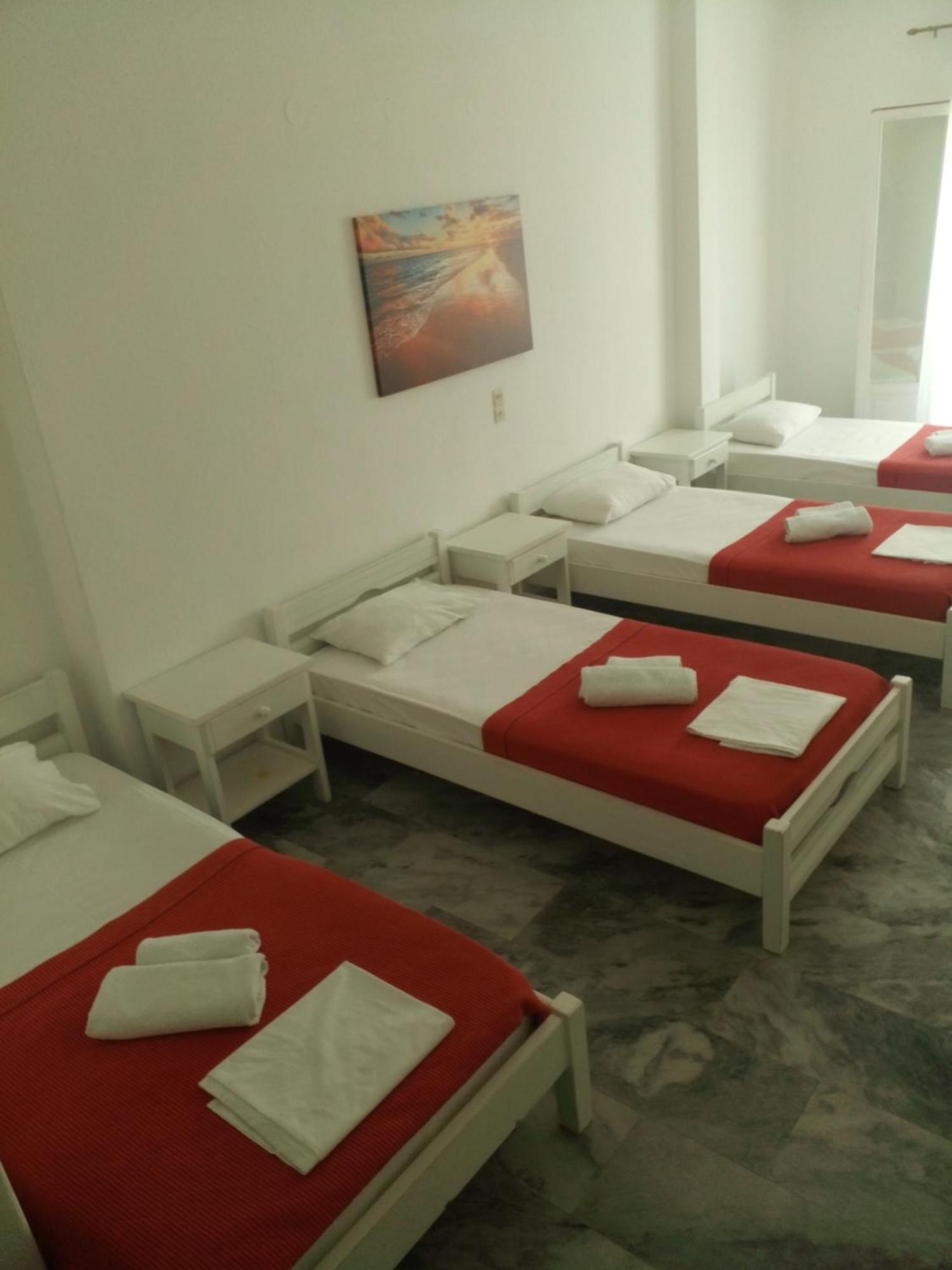 Frangiscos Hostel Parikia  Exterior photo